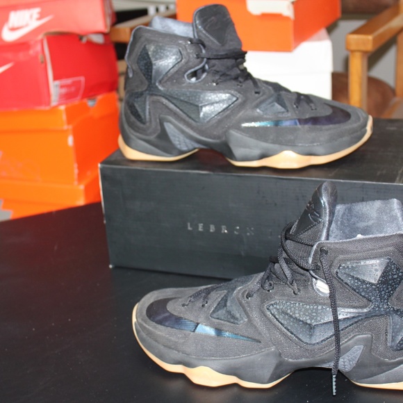 Nike LeBron James 13 Black Lion 807219-001 - Picture 2 of 4